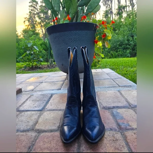Vintage 90s Nocona Navy Leather Cowboy Boots | Made in USA | Western Heritage - Picture 2 of 10
